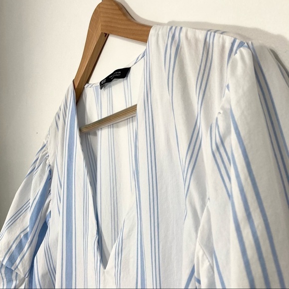 Zara V-Neck Striped Balloon Sleeve High Low Blouse Size M - Picture 5 of 15